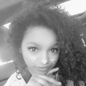 Meet your Posher, Bethany